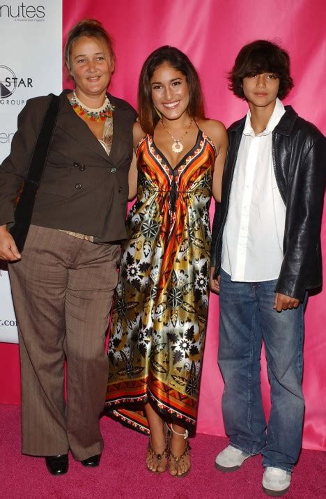 Q'orianka kilcher parents. Things To Know About Q'orianka kilcher parents. 